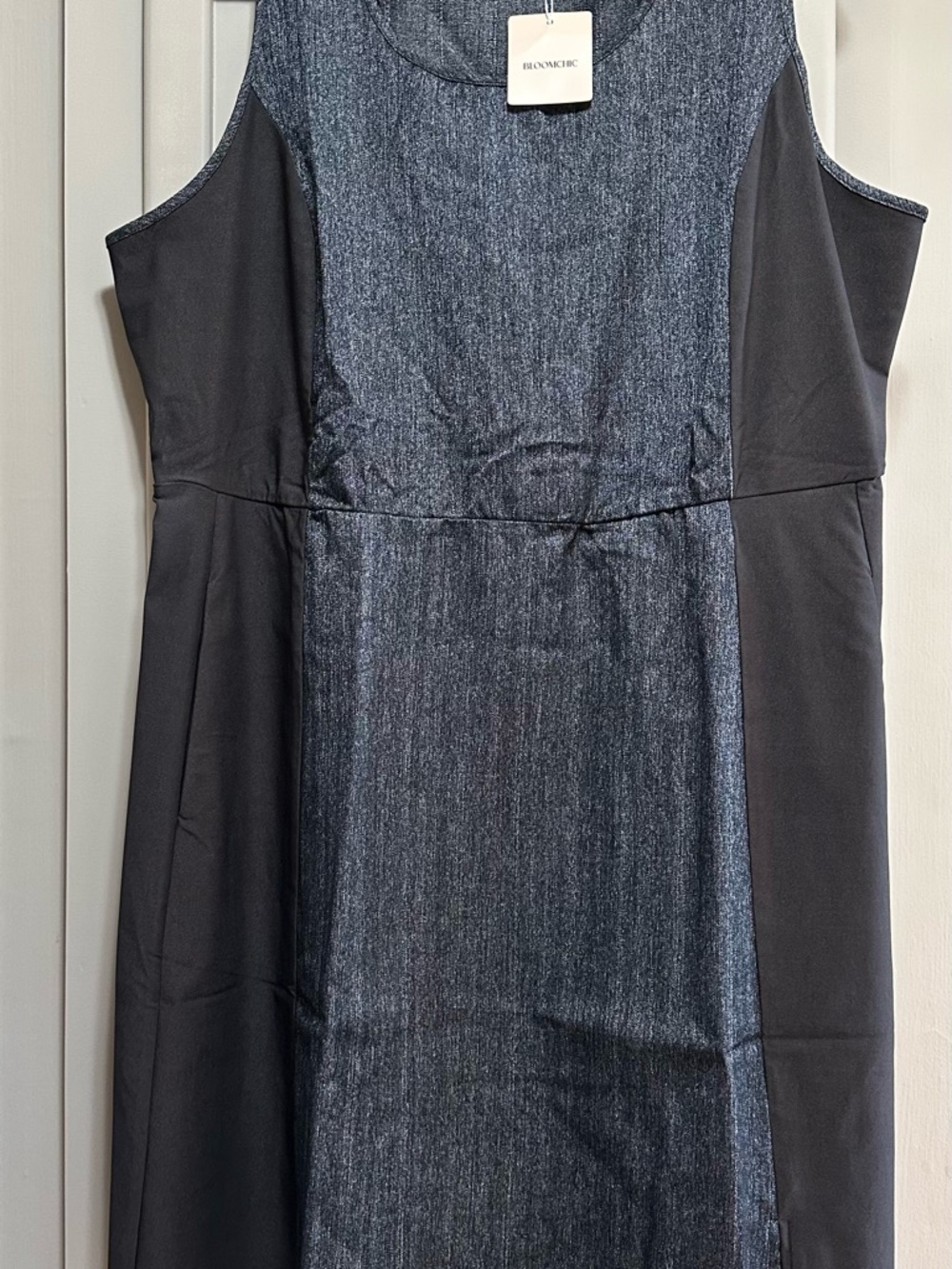 BloomChic Black and Charcoal Sheath Dress Size 18-20.